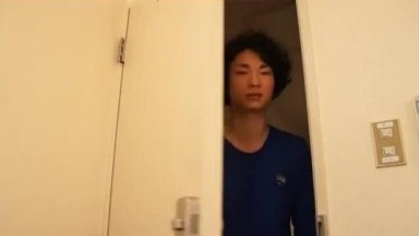 MILF Jepang jalang dengan payudara yang luar biasa meniduri anak tirinya | japan