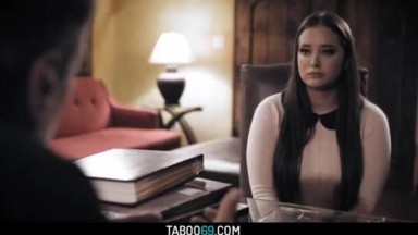 Pendeta mesum meniduri calon pengantin wanita setelah mengaku selingkuh | barat