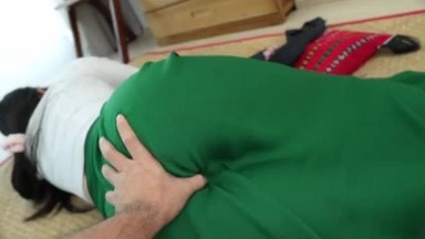 Gadis pelajar bercinta dengan keras setelah kembali ke sekolah