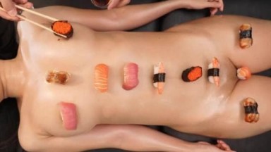 Gadis Sushi Jepang
