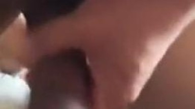 kontol cowoknya di kocok in sampek keluar manik manik | kingbokep