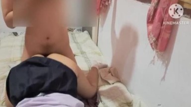 wanita ini meminra bercinta kepadaku