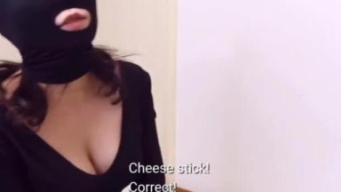 kami sedangan main tebak tebak an