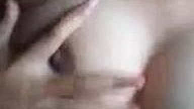 Tetek besar dihisap cowok nya | bongkepindo