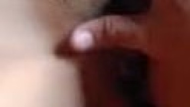 membuka vagina yang tidak pakai sempak