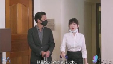 dia memutuskan untuk menghisap penisnya