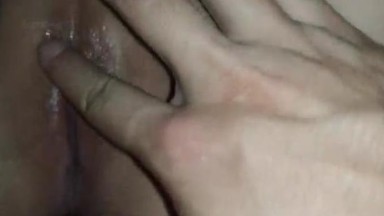 berpantat besar melepas kondom dari penis besar dan membuat vaginanya yang ketat | pepek-cantik