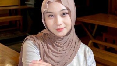 Hijab Cantik Minta Langsung Dimasukin Aja dan menembak kan nya di mukak