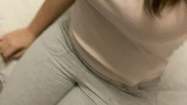 siskaeee males-malesan di tempat tidur