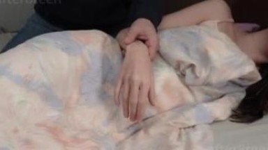 pria menyeramkan datang ke tempat tidurku setiap malam