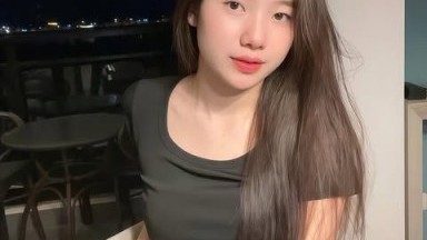 wanita mbul sedang isap anu pacarnya