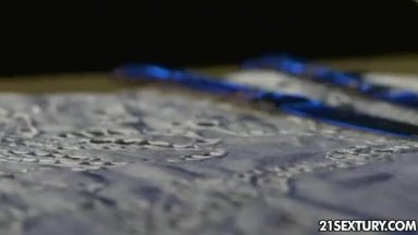 Kenikmatan dalam Pengabdian_ YOUPORN