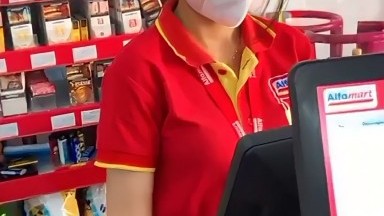 lihat kakak kandung di kamar lagi ga pakek apa apa