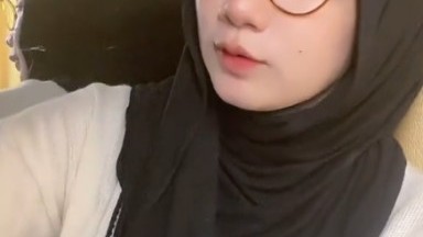 blunder wanita cantik sudah lama tidak live