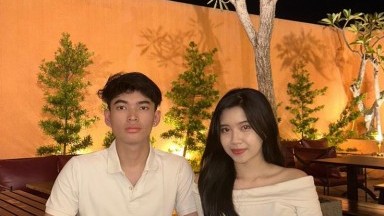 pasangan starboy lagi mesra mesraan di OYO