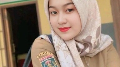 gadis PNS cantik murni menggoda ku