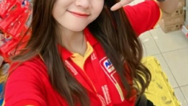 kakak alfamart polos kalem ternyata hyper