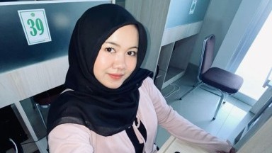 karena di naikan gajinya sama boss wanita ini ngasih imbalan meki