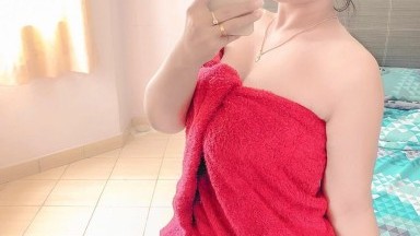 cece lagi handuk an bikin sange