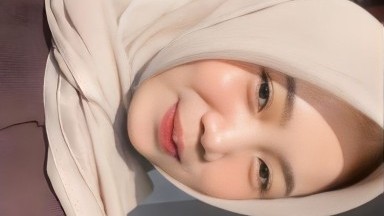 wanita sendirian masukin kunci rumah ke dalam meki nya