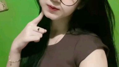 Si gemes Malah keenakan diewe