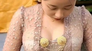 gadis bali yang kegiatan menari setiap hari nya di perkosa