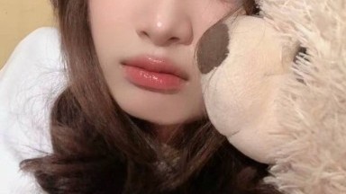 Paksa Adiknya Ngewe di Kamar Crot