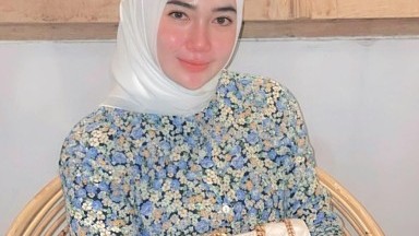 gangguin istri lagi tidur kontol ku sange