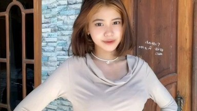 Gadis Cantik Colmek Pake Sikat Gigi