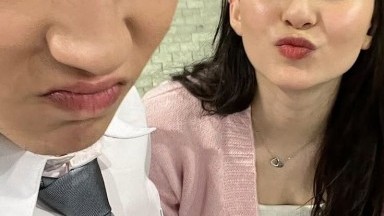 pasutri lagi main di kamar