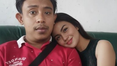 Siap di Entot Suami Orang