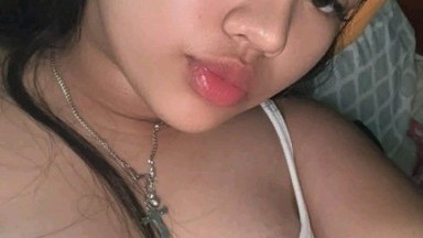 Di Apartemen Cuman Pake BH