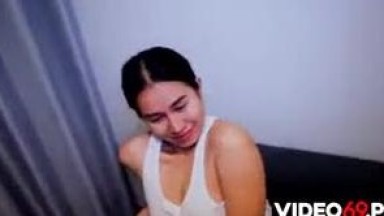 wanita ini menampilkan crikhas nya | bokepindo