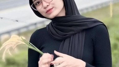 hijab hitam mandi dulu lanjut ngewe