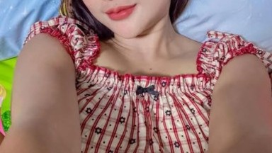 Mamah muda pengen di temenin mandi