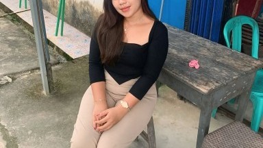 udah masukan pepek ke dalam jari di masukan lagi botol ke dalam pepeknya