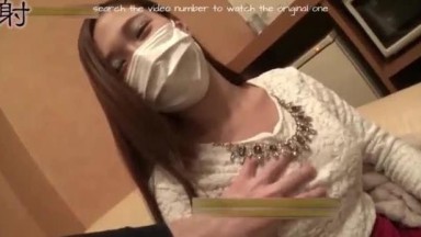 masukan alat getar ke dalam meki nya dan birahi