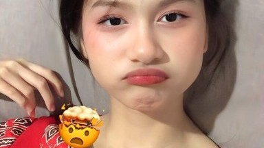 abg pamer susunya sambil live bugil