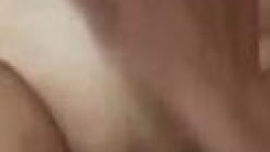 ngentot cewek jilbab di kontrakanya