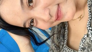 udah mau keluar kontol nya di tahan pakek tangan