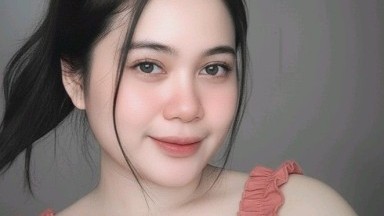 wanita ini lagi asik menikmati keseriusan hubungan badan