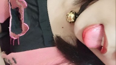 gadis cantik mulus ini birahi