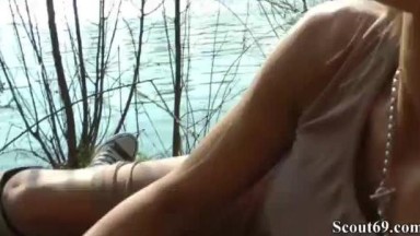 mereka mesum di tempat pinggir sungai | bokepindo