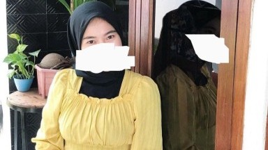 cewek di gilir sama temannya sendiri