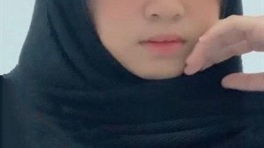 gadis hijab ini di perkosa sama cowok yang bertato