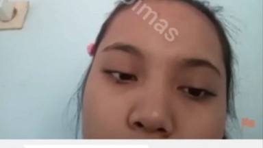 pepek yang merah tembem di mainin