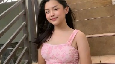 cewek jilbab maen tiktok sambilan bukak baju