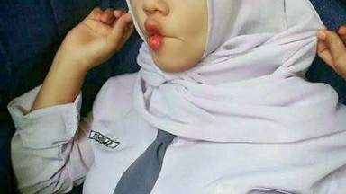 dinda sma omek brutal di kamar mandi