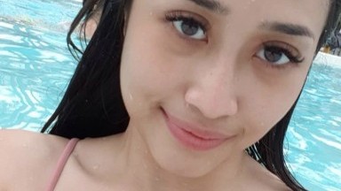 supir truck lagi jajan di tempat kusuk