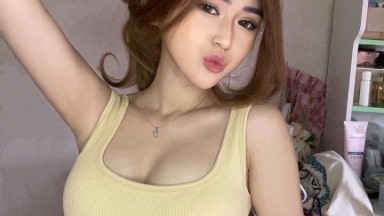 dua gadis bertato ini melakukan adegan hubungan lesbi